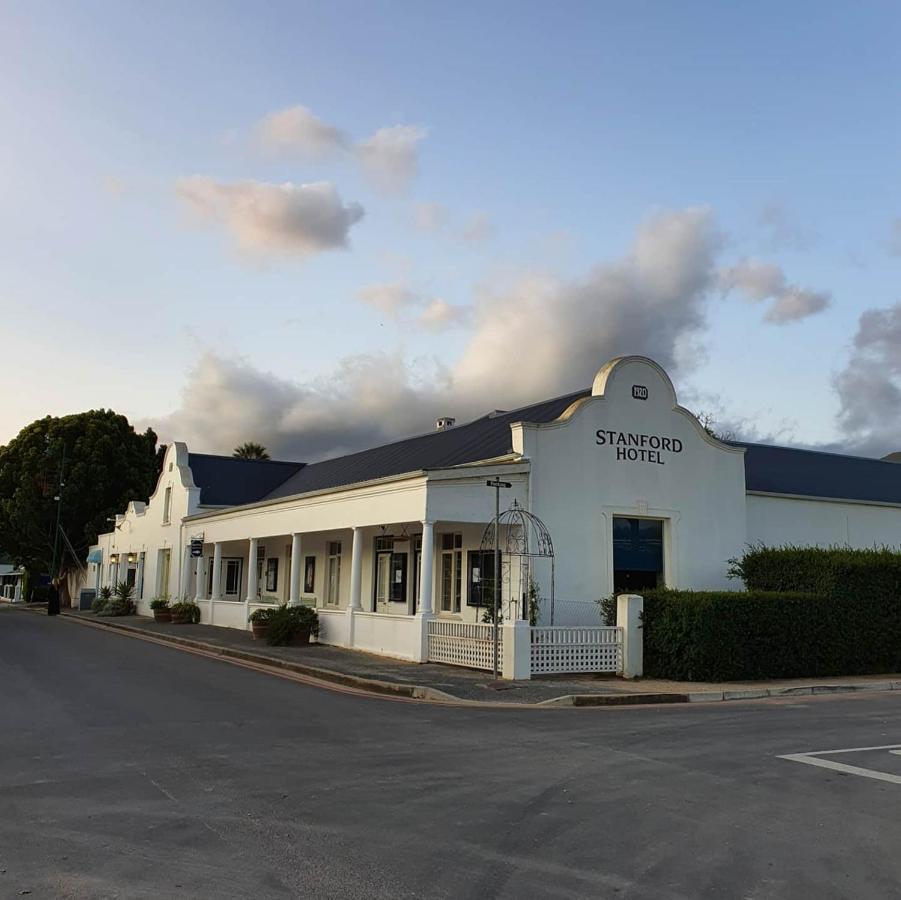 The Stanford Hotel Exteriör bild